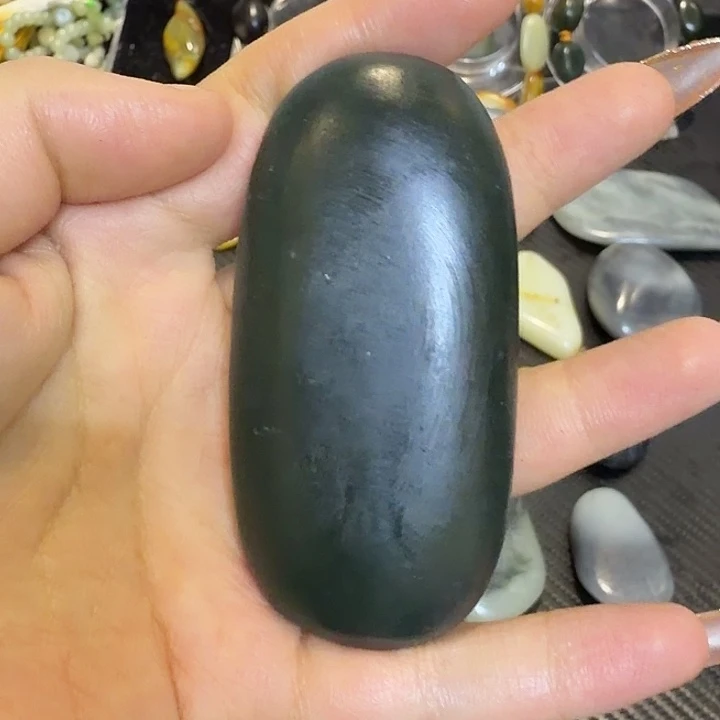 璇****和田玉未镶嵌挂件