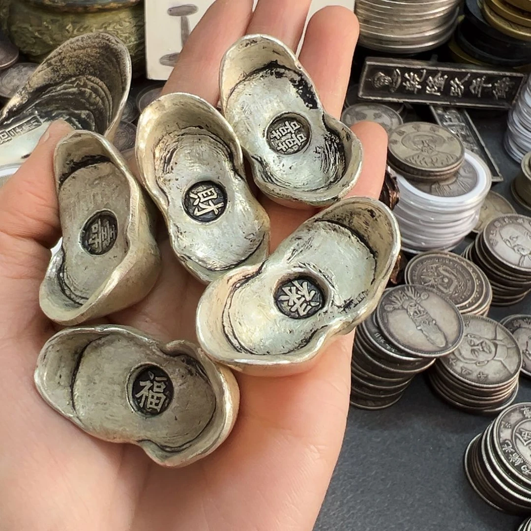 金属复古风格摆件