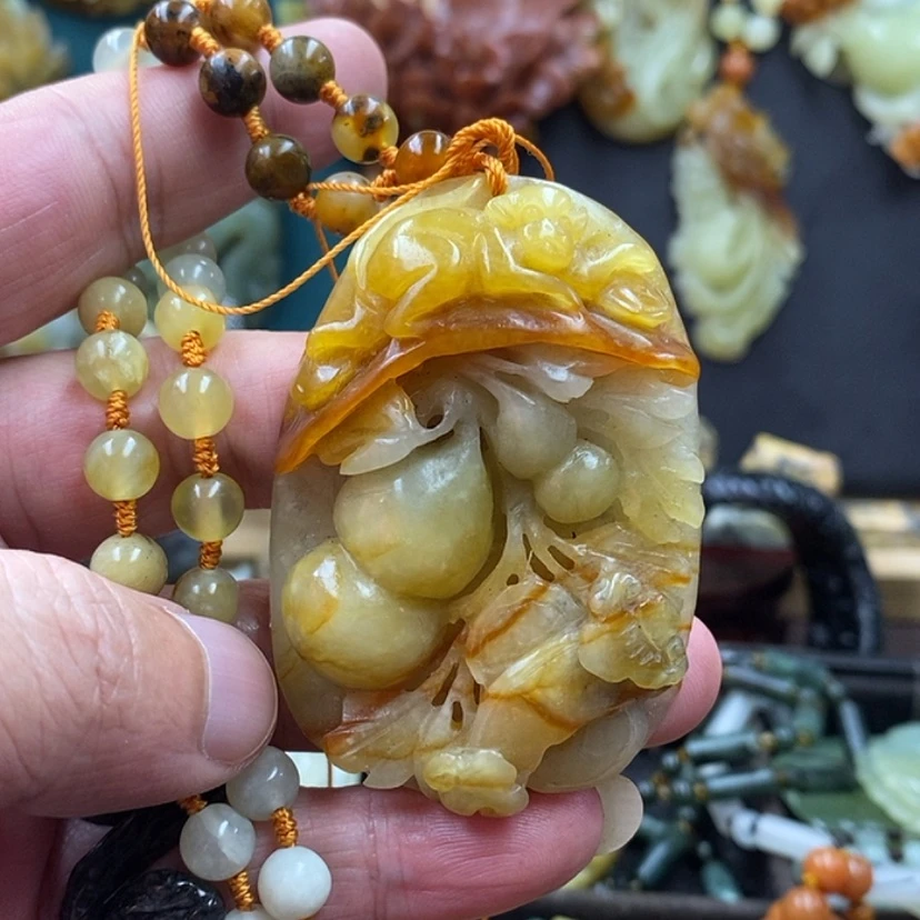 【闪购商品】蛇纹石玉吊坠未镶嵌