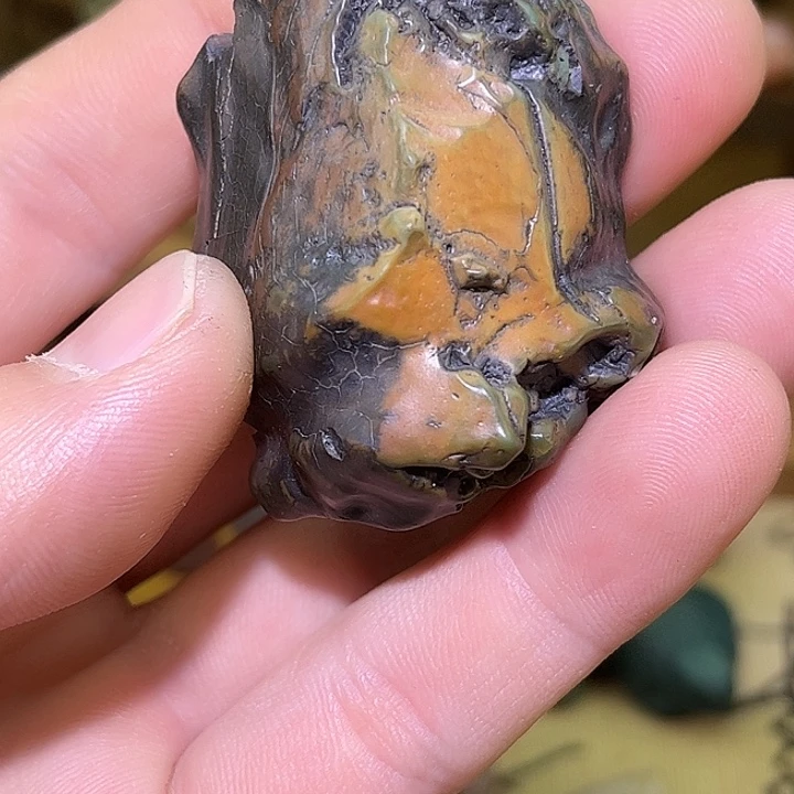 只买单纯的吊坠，没带链子，属的性质。