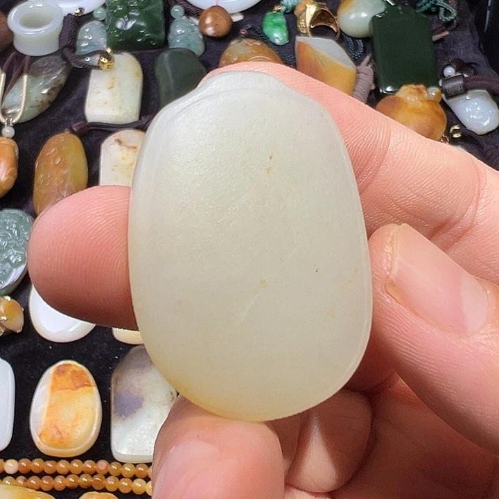和田玉未镶嵌吊坠(不含链)