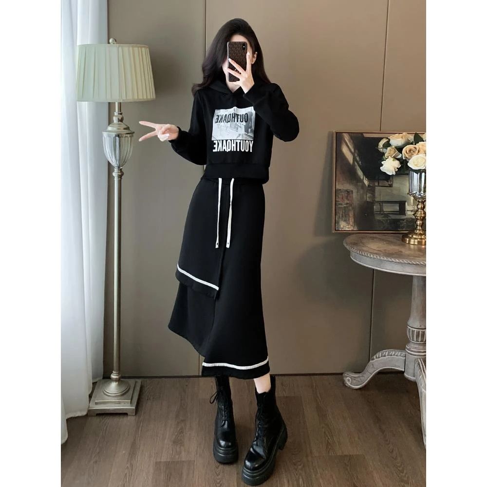 小个子黑色休闲运动套装裙女秋冬季时尚减龄高级感加绒卫衣两件套