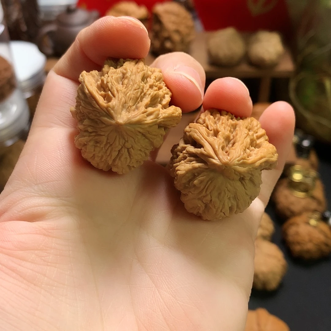文玩核桃把件南疆石兔子