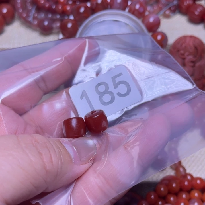 不***生南红玛瑙未镶嵌手链