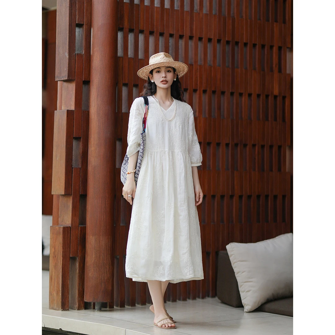 麻霖100%苎麻宽皱加捻肌理感重磅成衣染水溶刺绣清凉仙气连衣裙