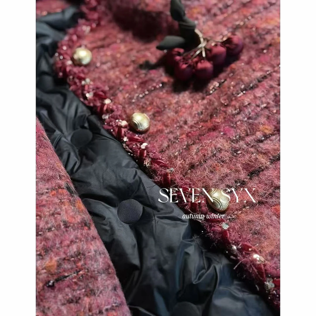 【76樱桃红了鹅绒服】25AW深圳原创 90白鹅绒小香风外套 气质带胸针