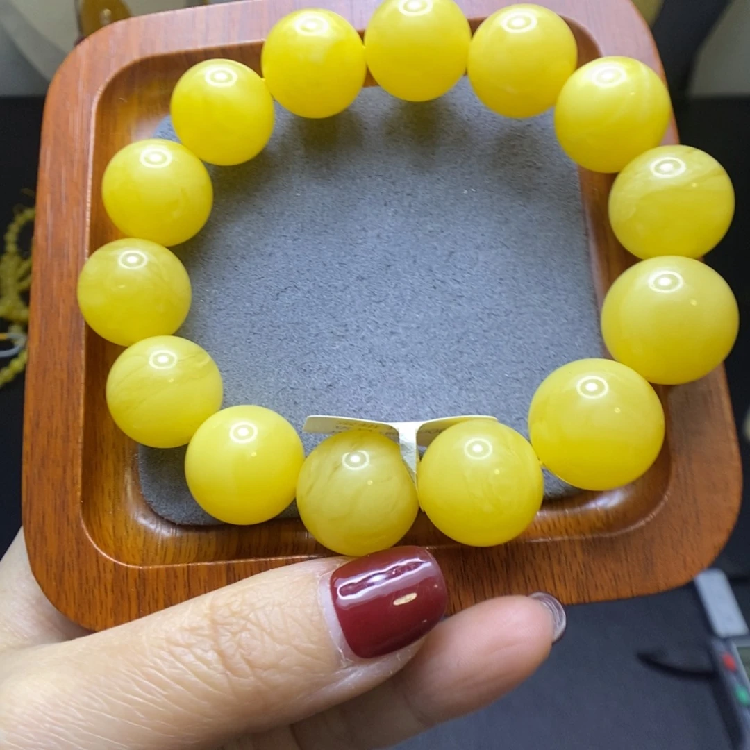 蜜蜡颈饰未镶嵌马*郎