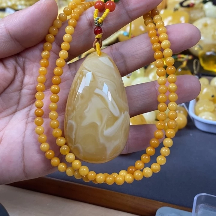 琥珀颈饰未镶嵌水滴
