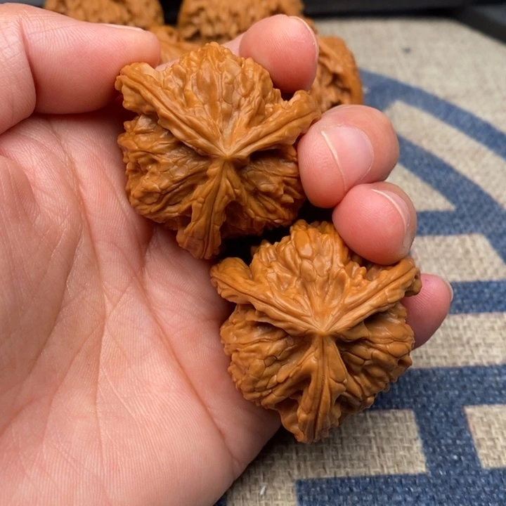 吊坠文玩核桃浩*三棱