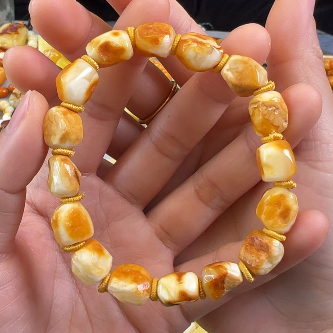 蜜蜡裸石未镶嵌蜜蜡