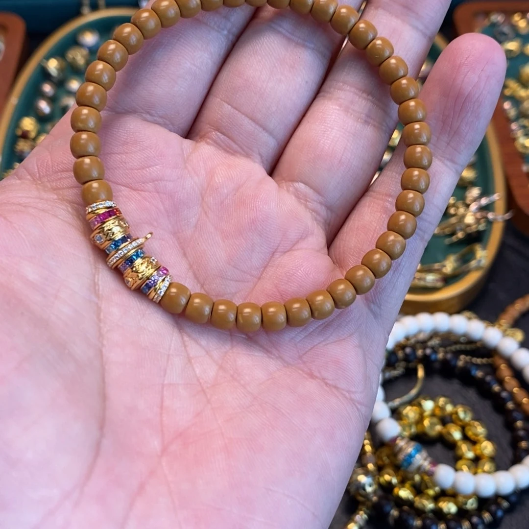 手链足金镶嵌合成（培育）蓝宝石