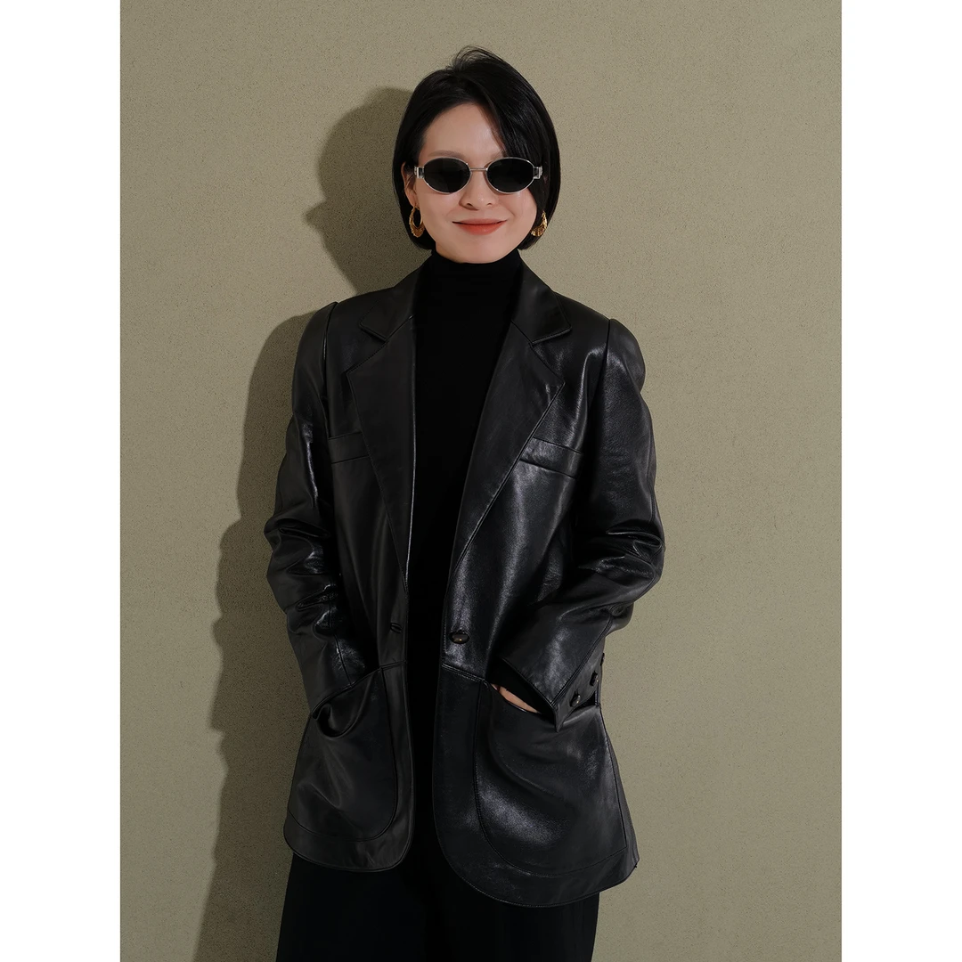稀缺 多片立裁女款黑色西装式真皮皮夹克外套217204