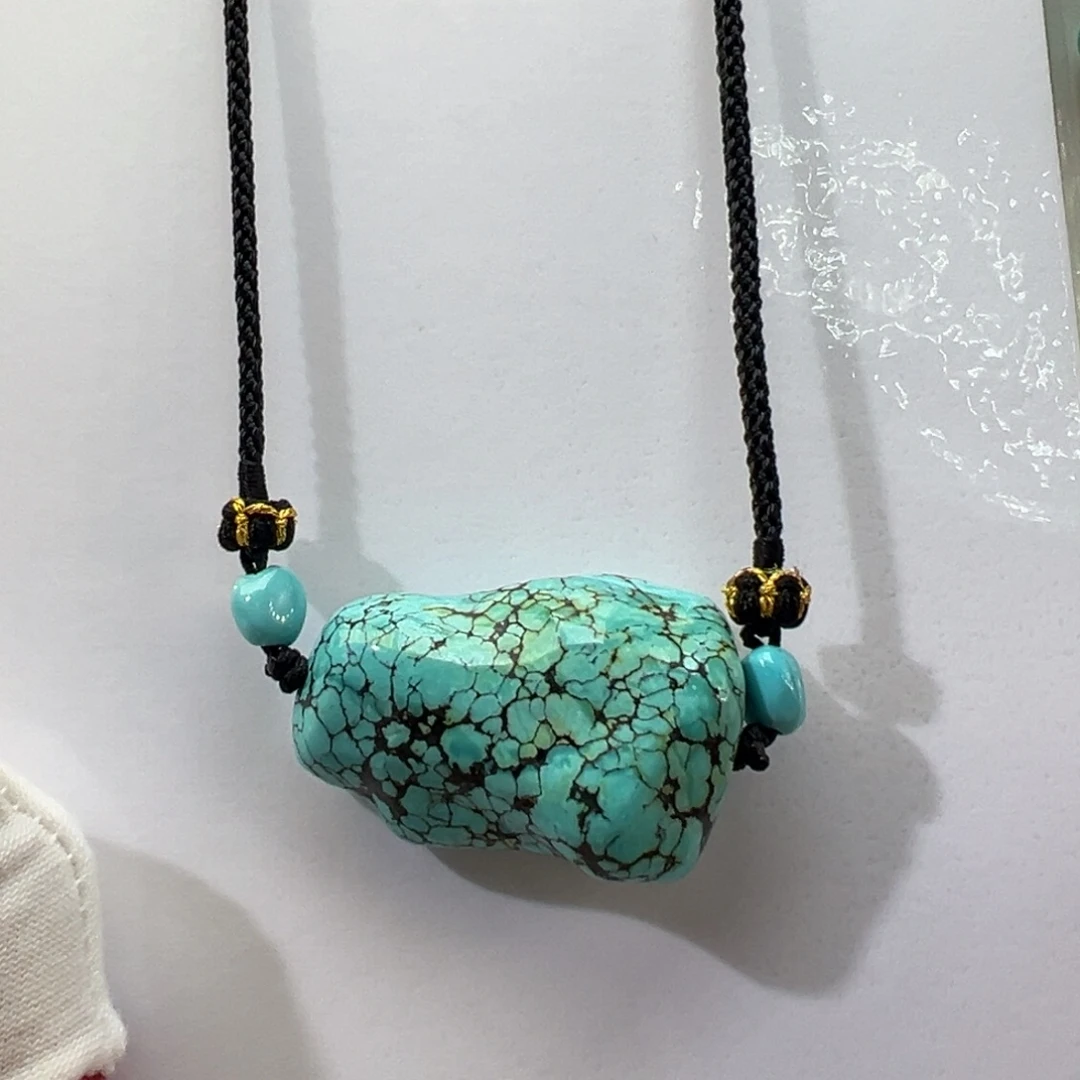 绿松石未镶嵌挂件