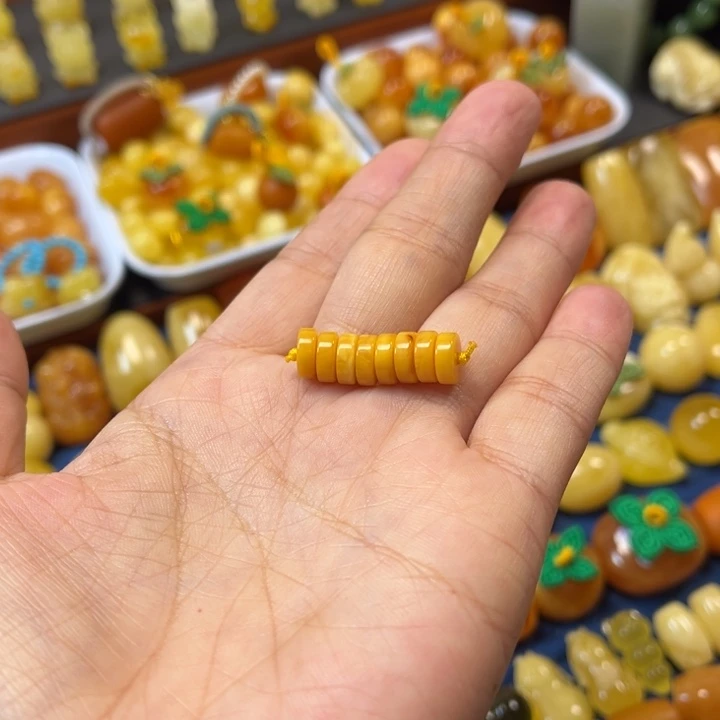 琥珀未镶嵌裸石卡8老蜡隔片一组精工微瑕