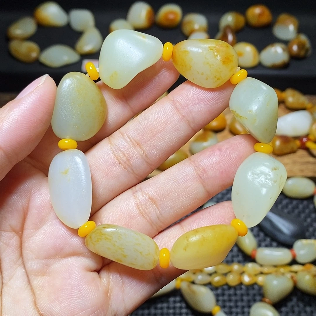 和田玉未镶嵌手链