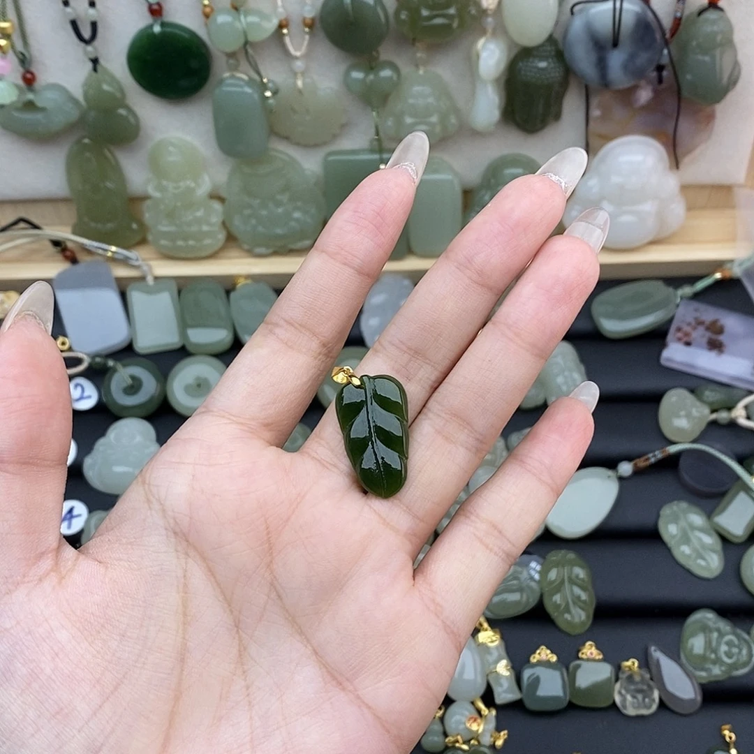 和田玉银S925镶嵌吊坠(赠链)