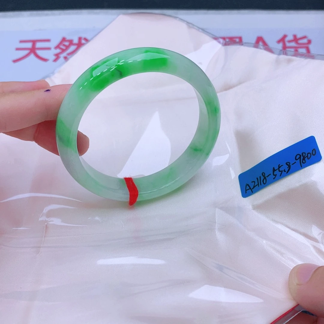 未镶嵌手镯翡翠翡翠