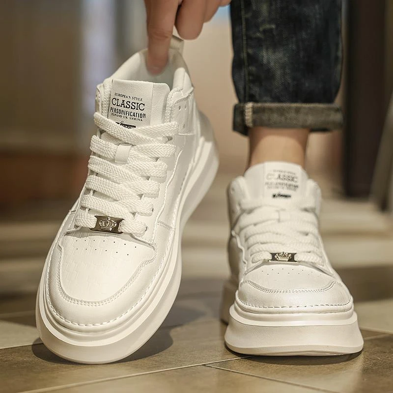 俞兆林潮牌高级感男鞋秋季百搭高帮真皮内增高运动休闲小白板鞋