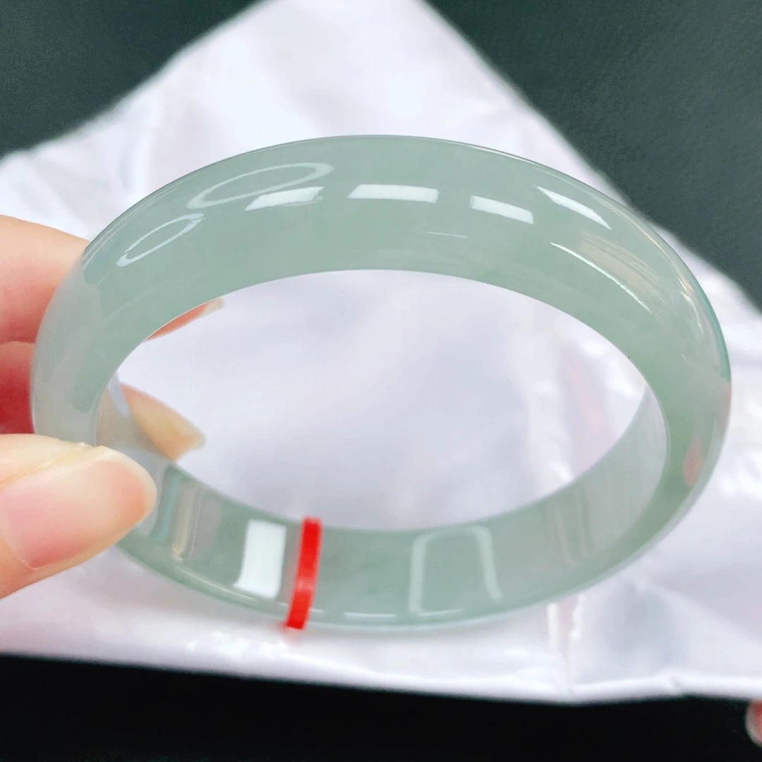 翡翠未镶嵌手镯58圈