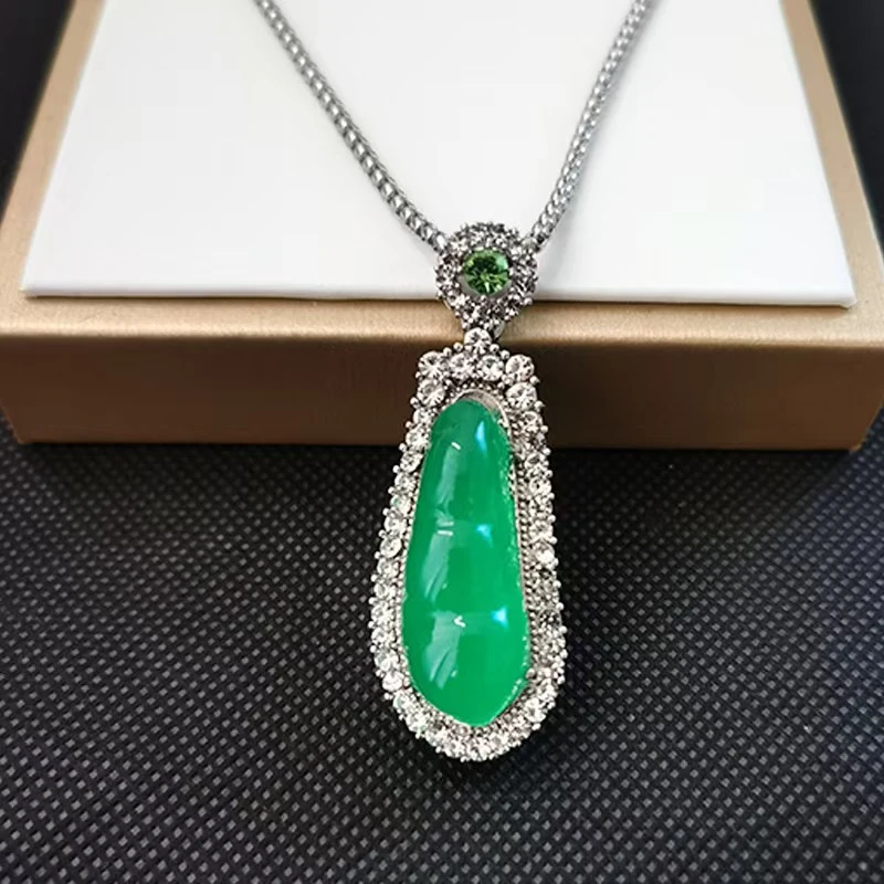 新中式翠绿树脂豌豆时尚百搭合金项链