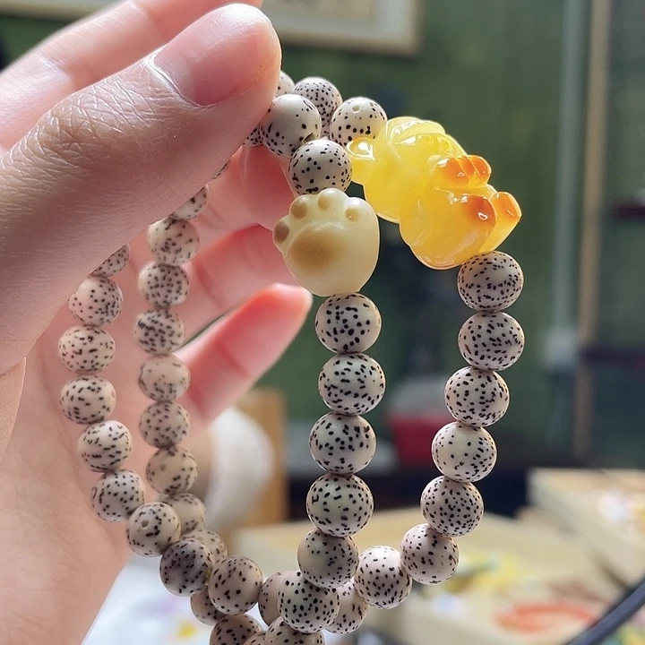 蜜蜡未镶嵌裸石手串