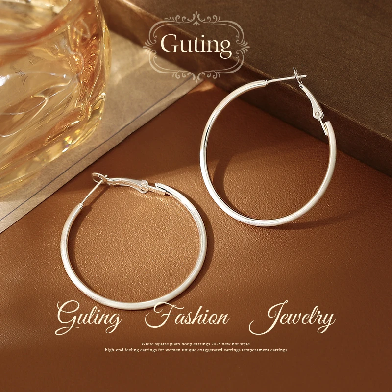 铜合金耳饰 21171磨砂大圈圈耳环女设计小众通勤耳钉精致耳圈耳饰