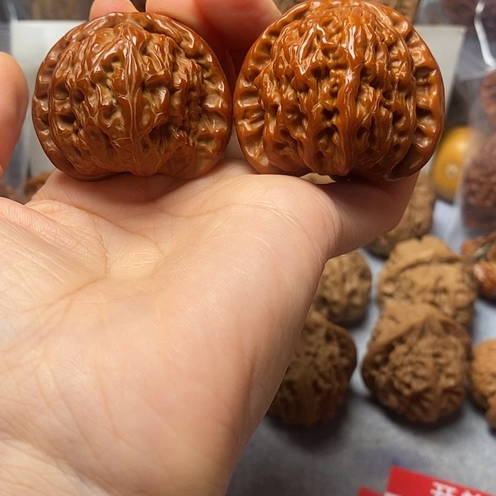 吊坠文玩核桃白狮