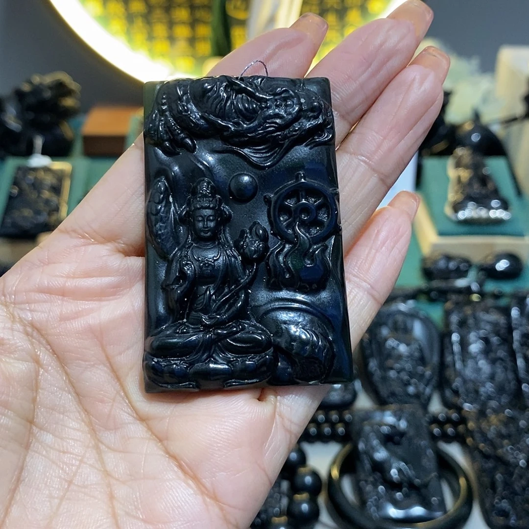 新***饼未镶嵌蛇纹石玉颈饰