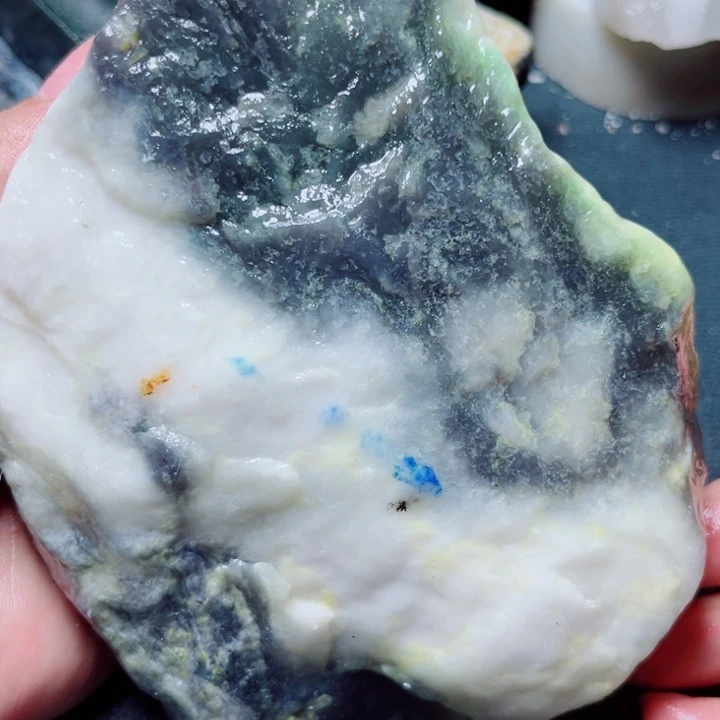 和田玉未镶嵌珠宝奇石