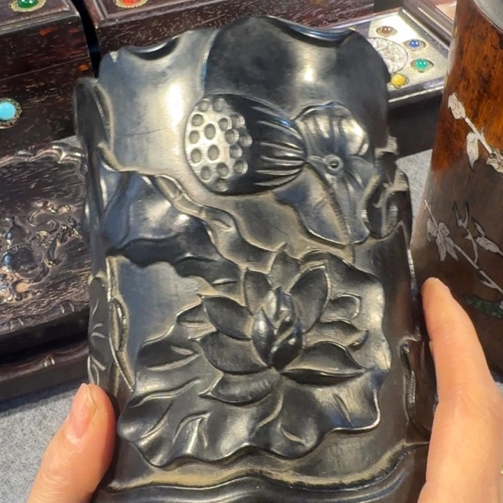 贡木笔筒呃呃呃呃呃呃呃