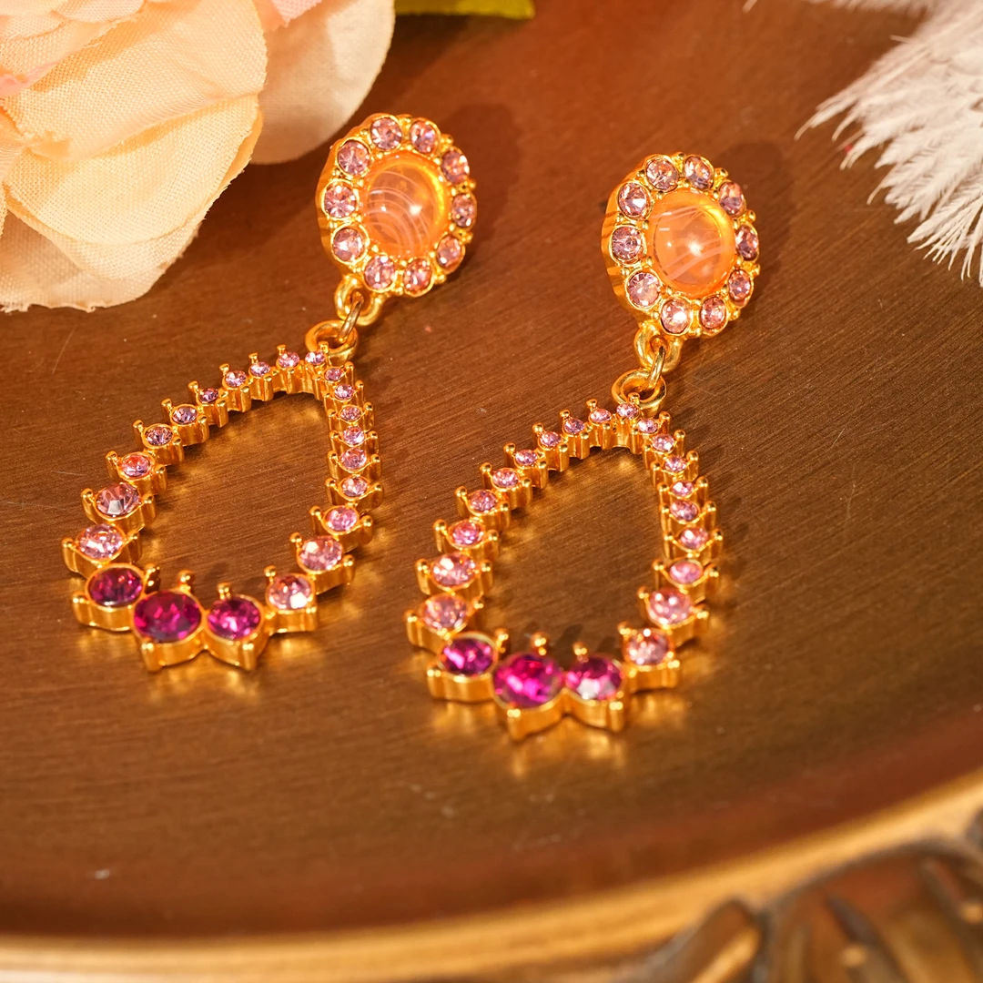 铜合金耳饰 【8479】耳钉 庄园情诗粉色满钻流苏