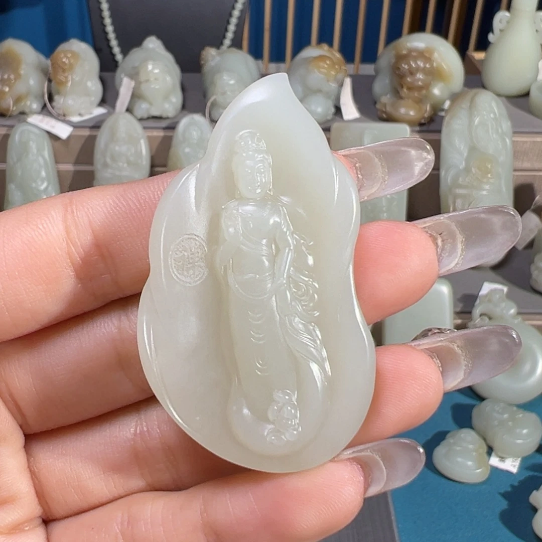 和田玉（糖玉）未镶嵌颈饰