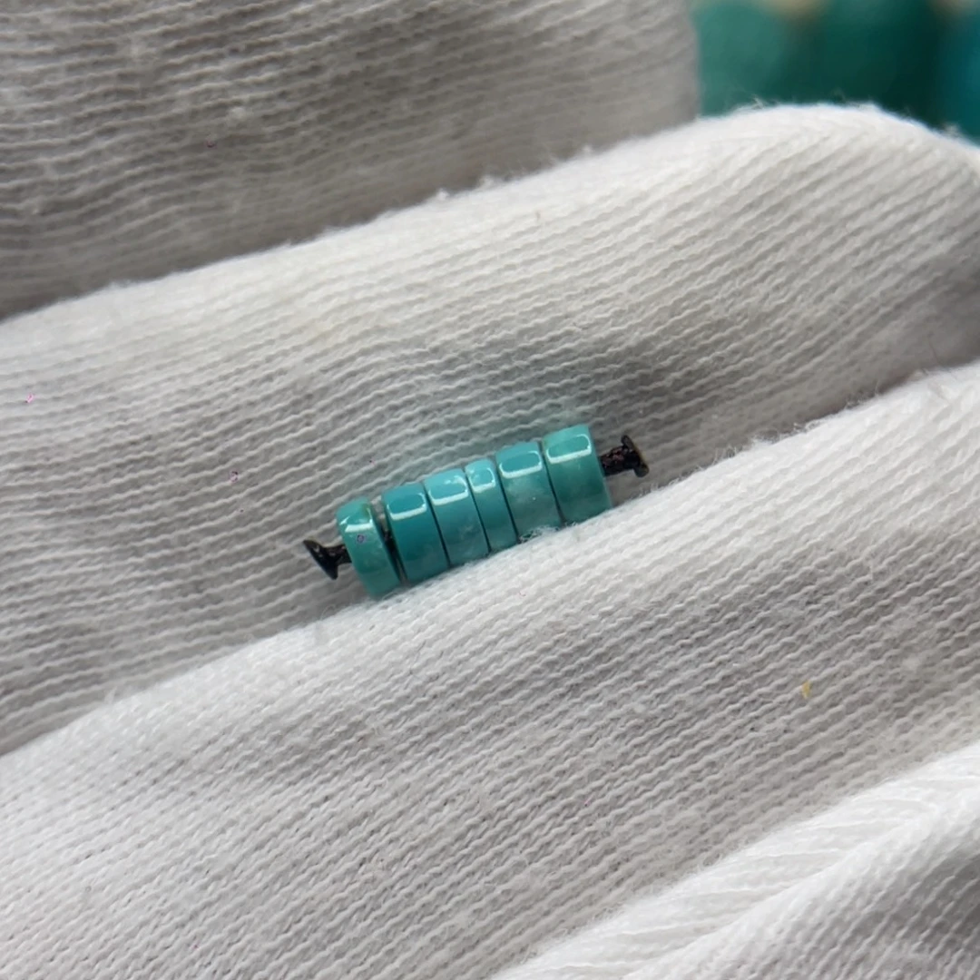 绿松石未镶嵌颈饰卡4