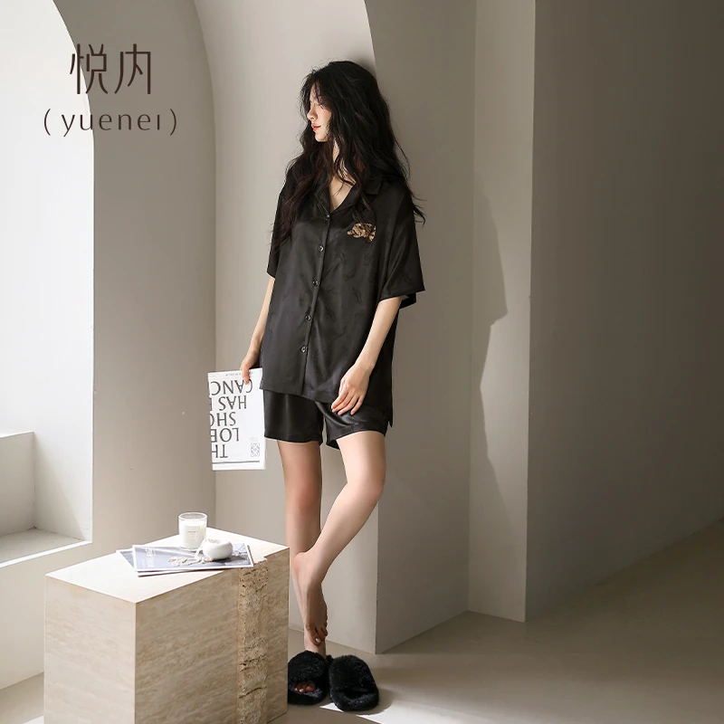 悦内睡衣女士夏季夏天冰丝绸缎短袖短裤家居服休闲大码黑色高级感