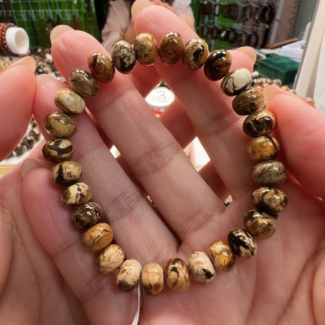 琥珀未镶嵌裸石抚顺琥珀8干白花