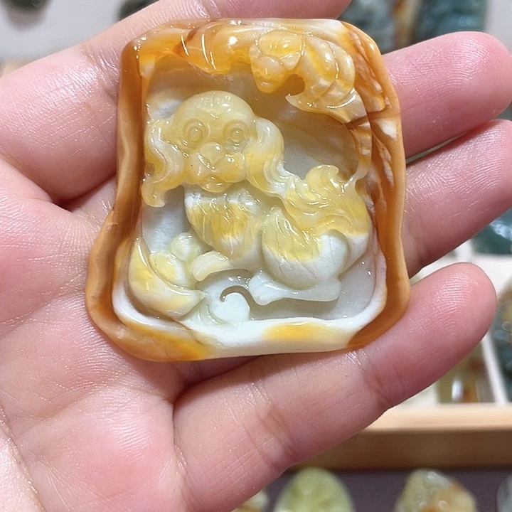 岫玉吊坠(不含链)未镶嵌