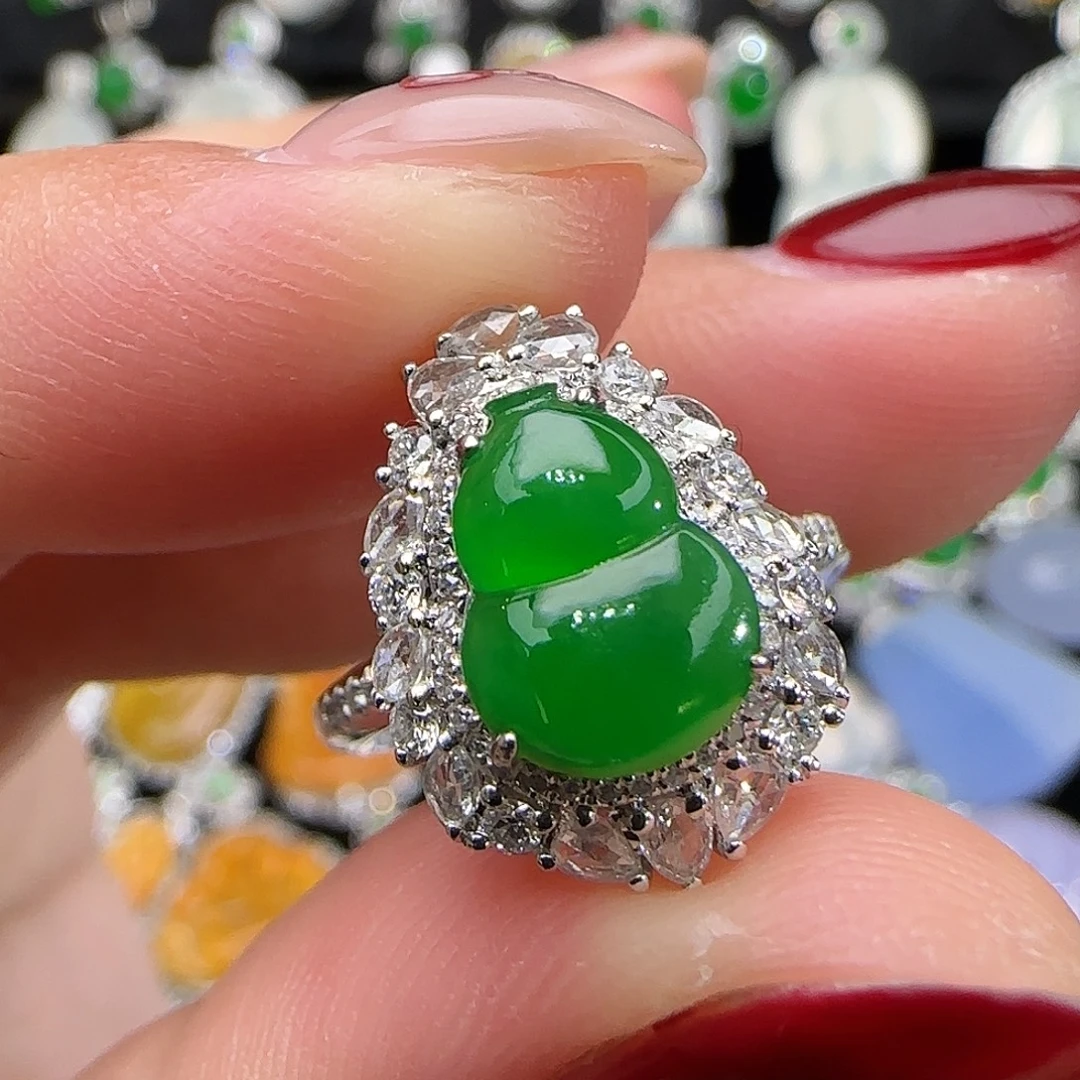 翡翠18K金镶嵌戒指天然翡翠