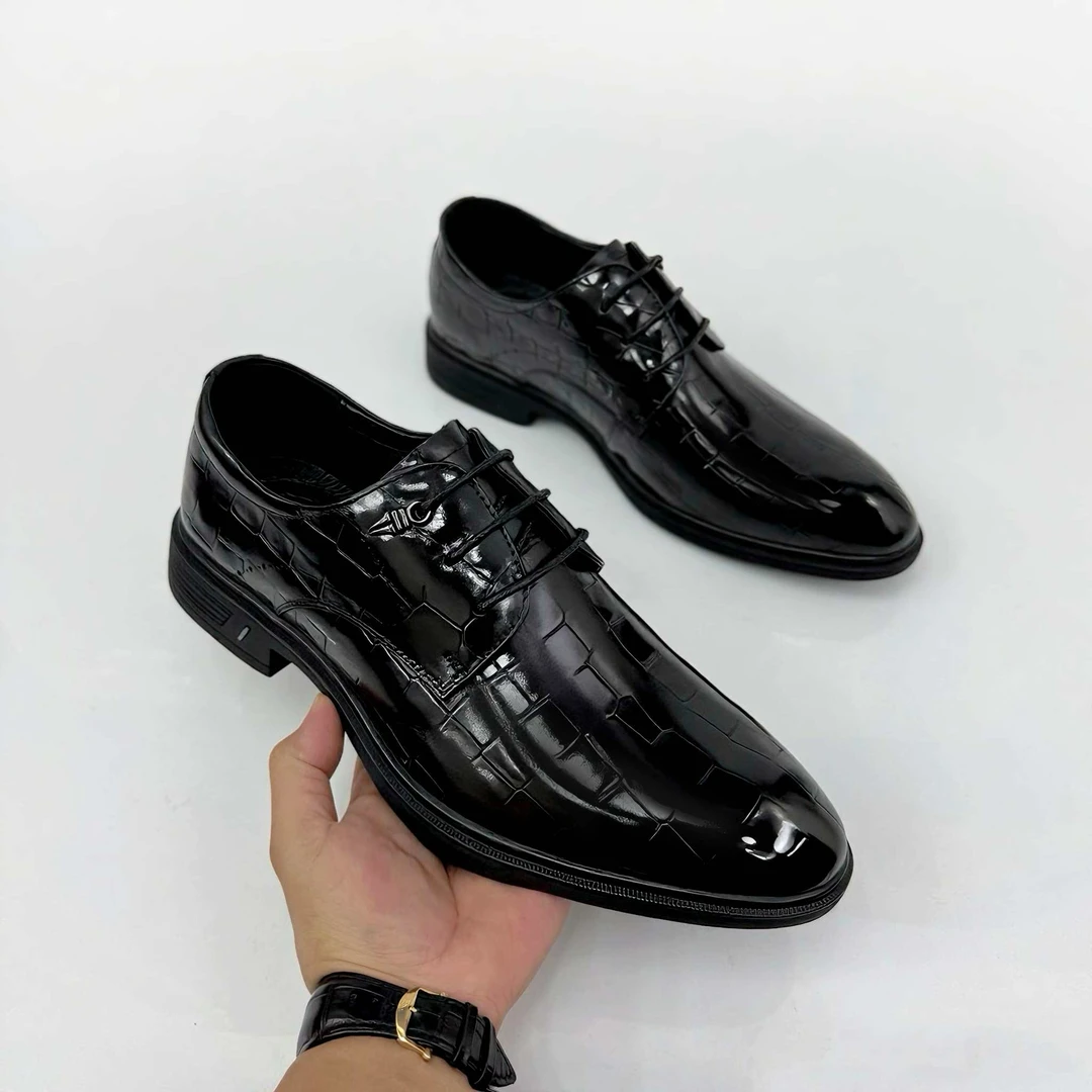 广州头层牛皮男士皮鞋商务系带休闲男皮鞋男款时尚百搭黑色尖头