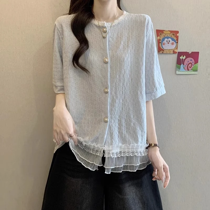 法式蕾丝拼接下摆短袖衬衫女夏季微胖妹妹大码遮肚气质上衣打底衫