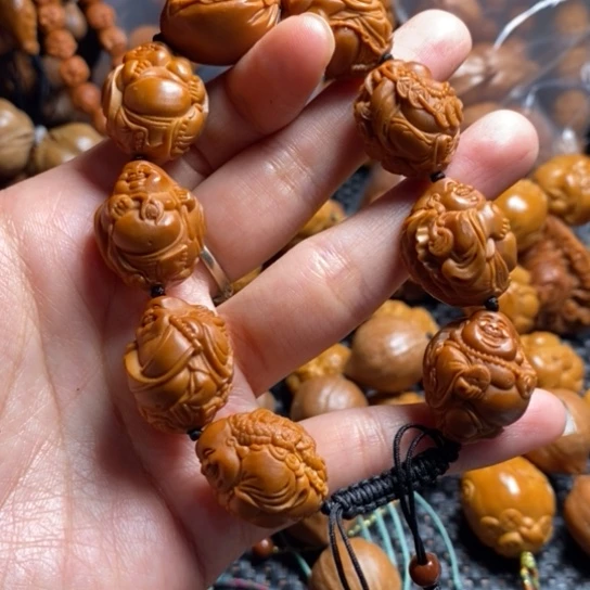 橄榄核吊坠瑞兽弥勒