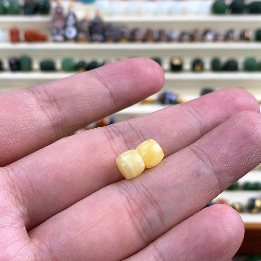 未镶嵌颈饰蜜蜡隔珠