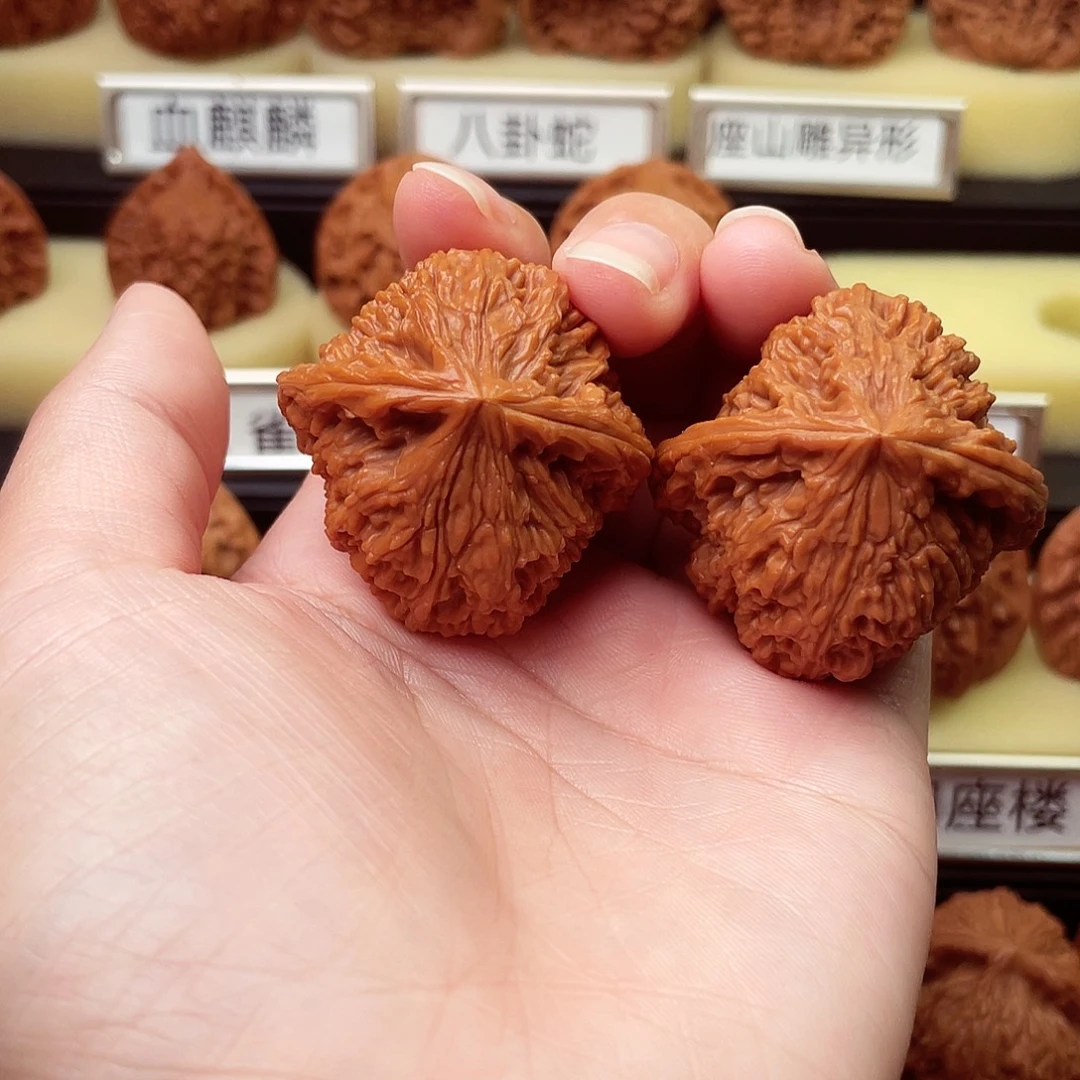 文玩核桃吊坠南疆39尺656