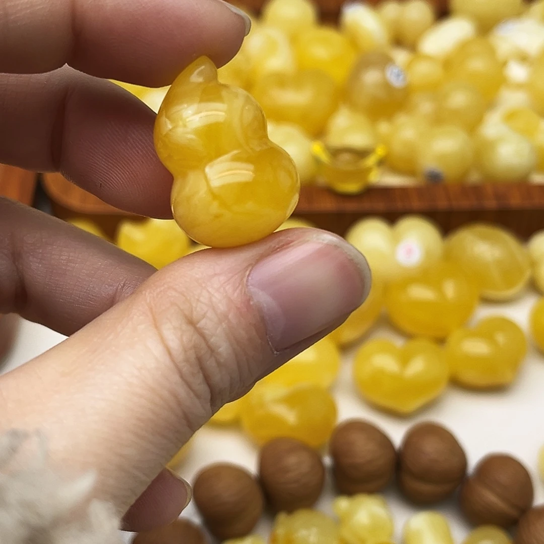 蜜蜡未镶嵌裸石天然