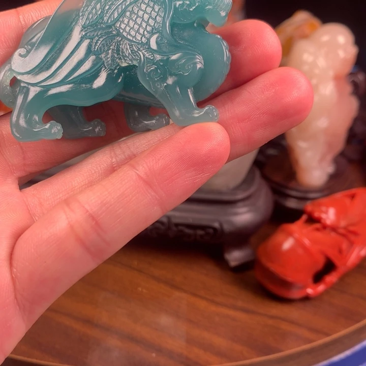 寿山石雅安绿手把件