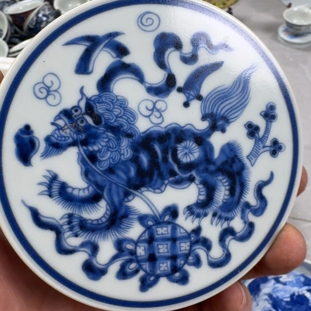 摆件青花狮子盖置