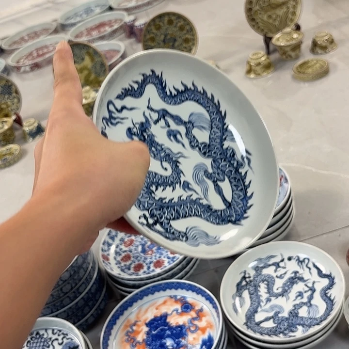 瓷片青花铠甲龙大胡乘景德镇