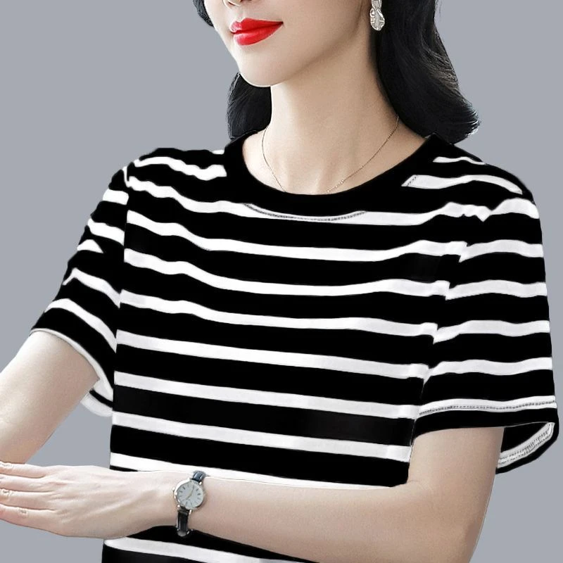 新款夏装棉质短袖t恤女上衣服条纹中年妈妈宽松大码体恤半袖薄款