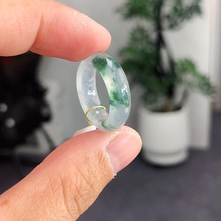 翡翠未镶嵌戒指8号