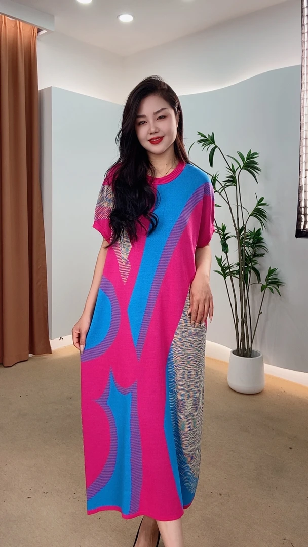 019夏季新款时尚提花宽松V领长裙大码显瘦气质长袖针织中长款印花