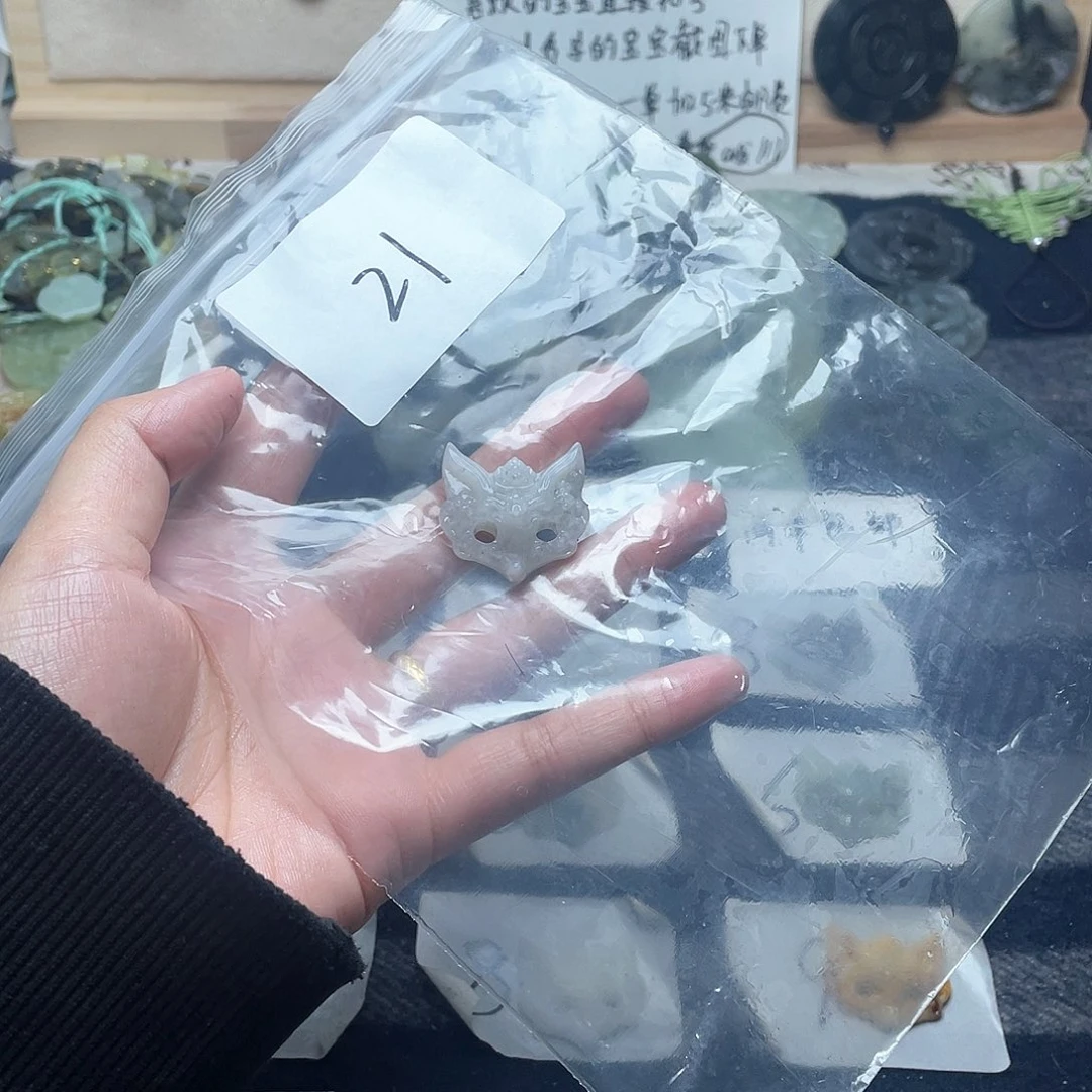 蛇纹石玉颈饰未镶嵌呵**.